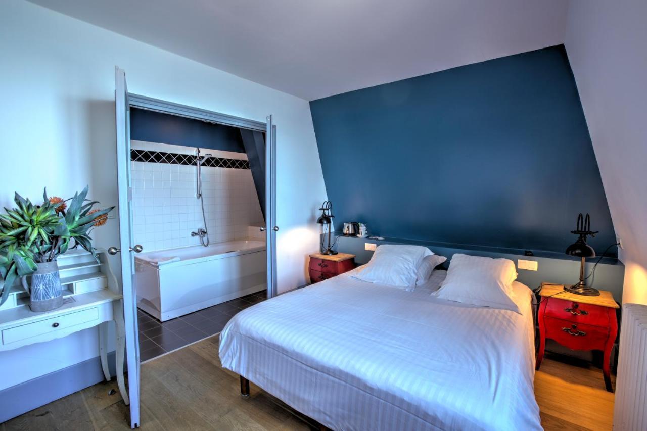 Double Room with Spa Bath and Sea View - Third Floor
